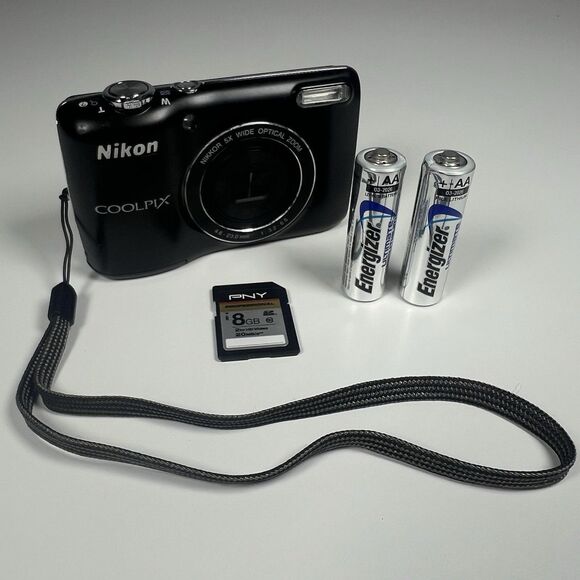 Nikon Coolpix L26 16.1MP Compact Digital Camera Black Tested Working W/ 8GB Card - Picture 1 of 9